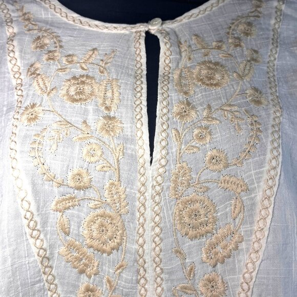 Max Studio Embroidered Short Sleeve Top 1X Antique White w Khaki Blooms NWT - Picture 4 of 8